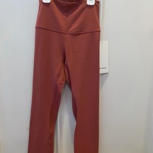 Lululemon align HR crop 21”